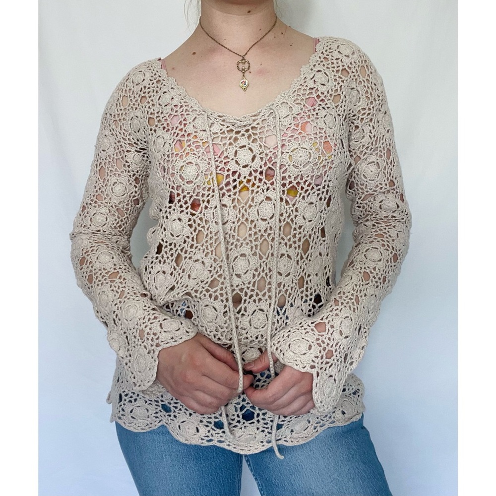 Newport News | Vintage Beige Floral Open-Knit Cottagecore Blouse